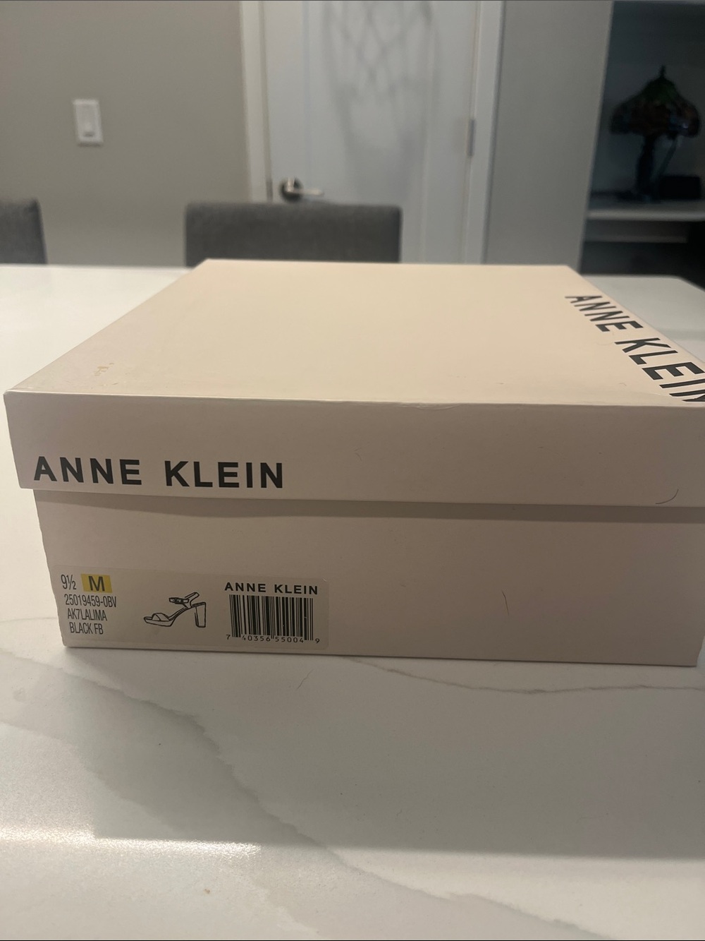 Anne Klein Black chunky heel - Picture 2 of 4